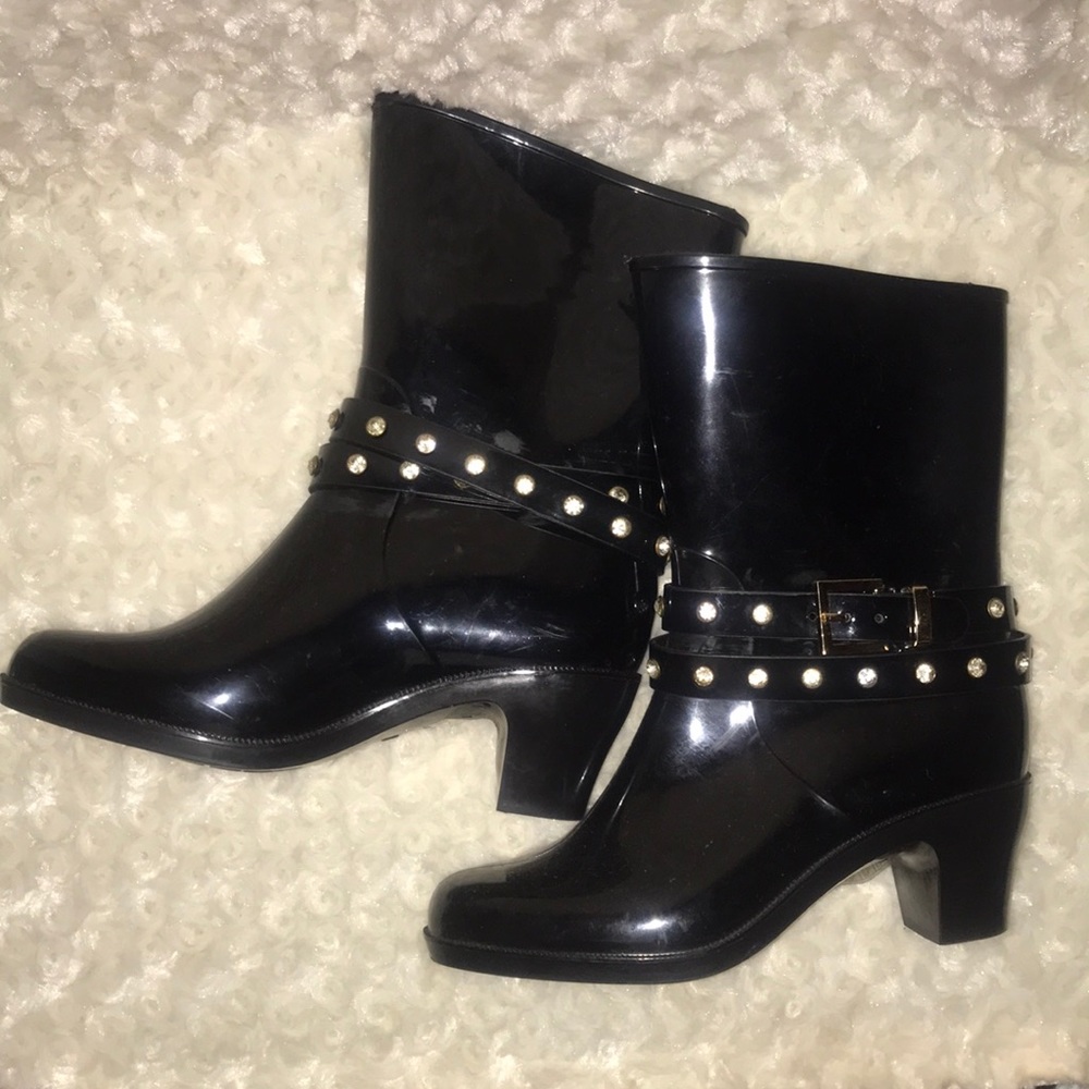 Rain boots
